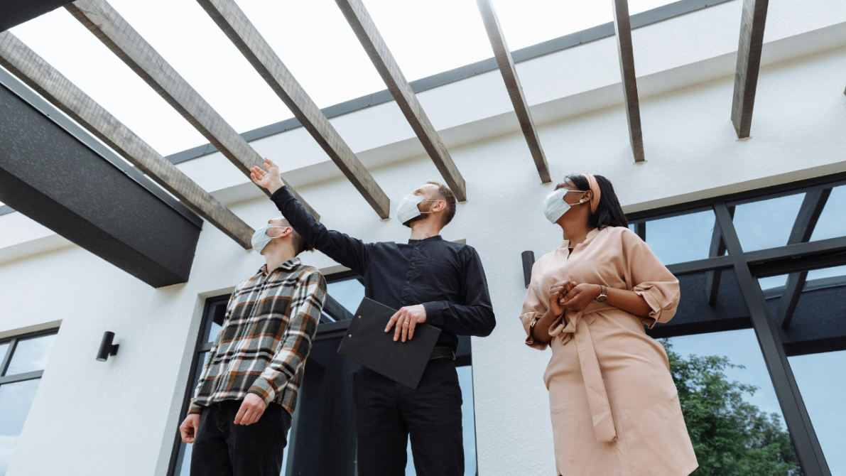 Should I Use a Buyer’s Agent or Go It Alone as a First-Time Investor?